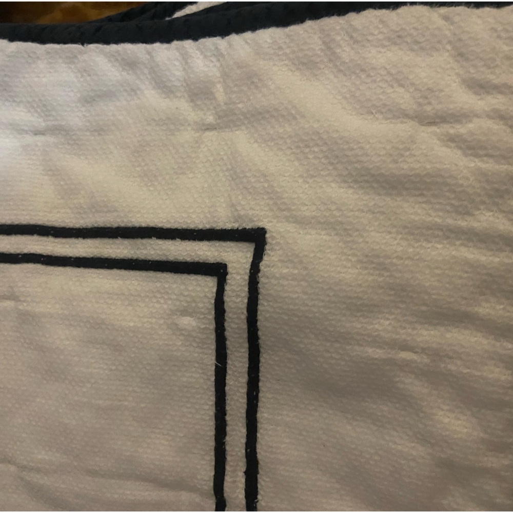 Pottery Barn Comforter /Blanket for toddler bed 56” x 30” White with Navy Border